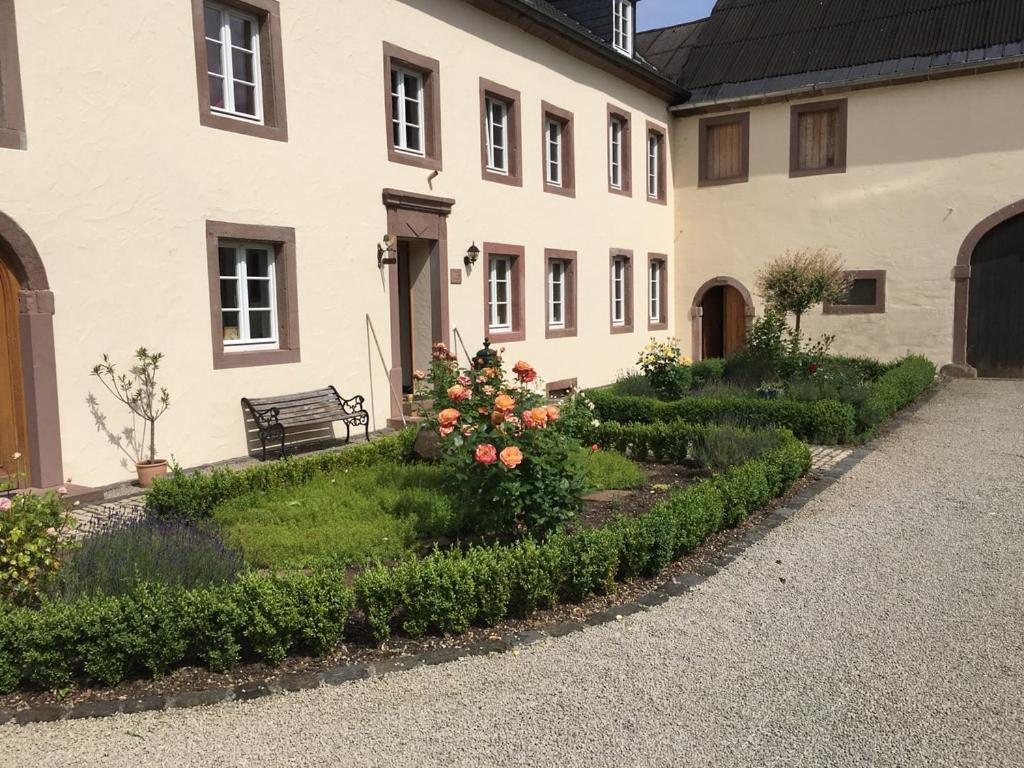 Ferienwohnung In Historischem Bauernhaus In Der Eifel Mettendorf Ngoại thất bức ảnh